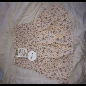 very cute elastic band waist skirt